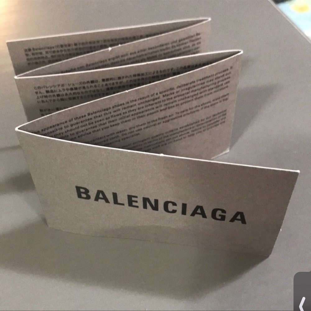 BALECIANGA - Picture 10 of 12